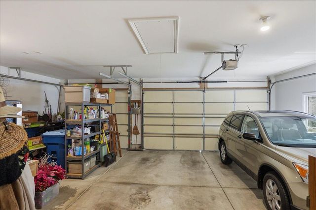 6528 Tumbleweed Lane, Schererville, IN 46375