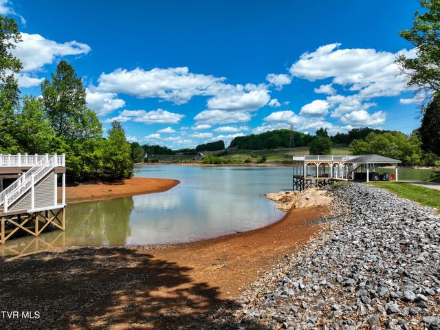 278 Candy Creek Private Drive, Blountville, TN 37617