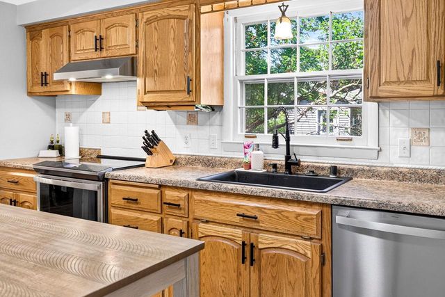 700 E LINDBERGH STREET, Appleton, WI 54911