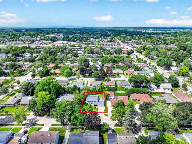 700 E LINDBERGH STREET, Appleton, WI 54911