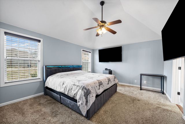 1313 Freedom Dr, Clarksville, TN 37042