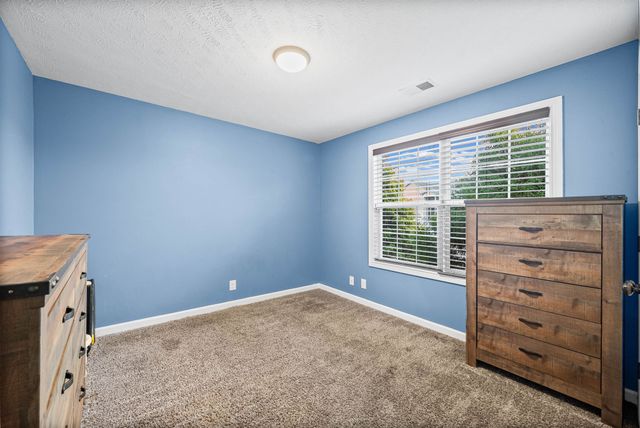 1313 Freedom Dr, Clarksville, TN 37042