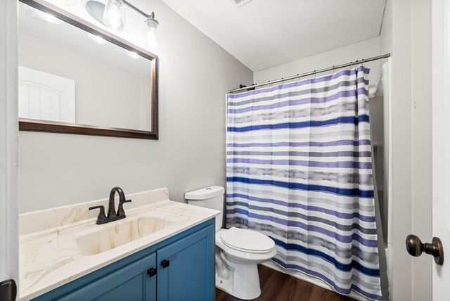 1313 Freedom Dr, Clarksville, TN 37042