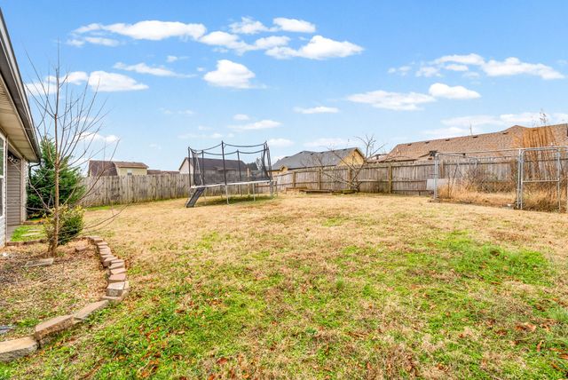 1313 Freedom Dr, Clarksville, TN 37042