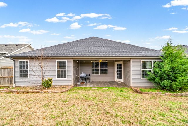 1313 Freedom Dr, Clarksville, TN 37042