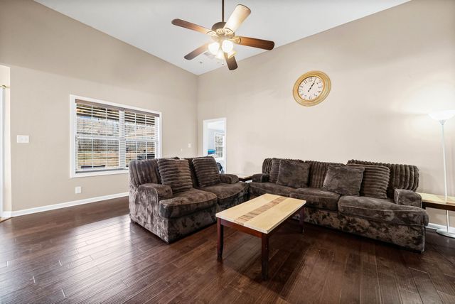 1313 Freedom Dr, Clarksville, TN 37042