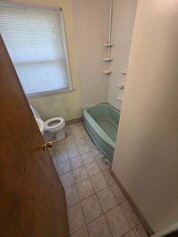 102 N Berteau Avenue, Bartlett, IL 60103