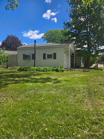 102 N Berteau Avenue, Bartlett, IL 60103