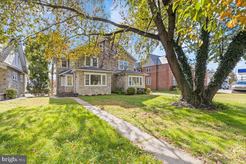 514 E LANCASTER AVE, Downingtown, PA 19335