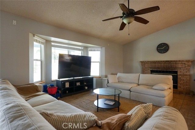 10910 Mohican, Bakersfield, CA 93312