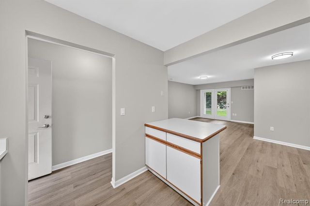 44393 Sunnyside Drive 38, Sterling Heights, MI 48313