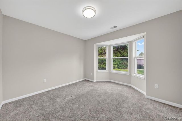 44393 Sunnyside Drive 38, Sterling Heights, MI 48313