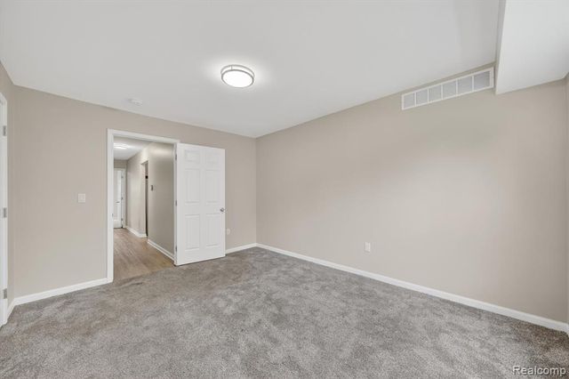 44393 Sunnyside Drive 38, Sterling Heights, MI 48313