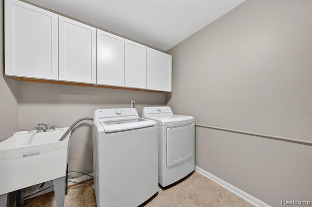 44393 Sunnyside Drive 38, Sterling Heights, MI 48313