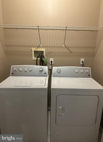 416 MASTERSON CT, Ewing, NJ 08618