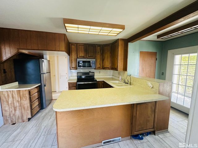 1605 Central Avenue, Lovelock, NV 89419