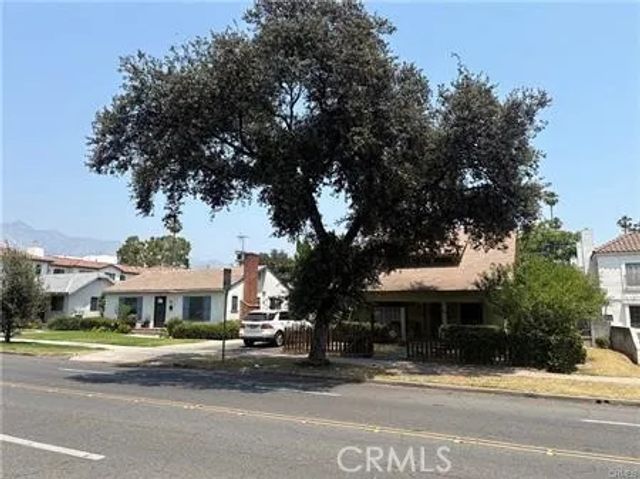 92 N Allen, Pasadena, CA 91106