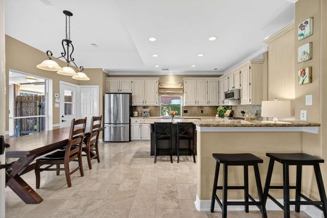 6515 Lussier Drive, Sugar Land, TX 77479