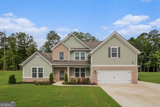 2 Whites Pond Road, Moreland, GA 30259