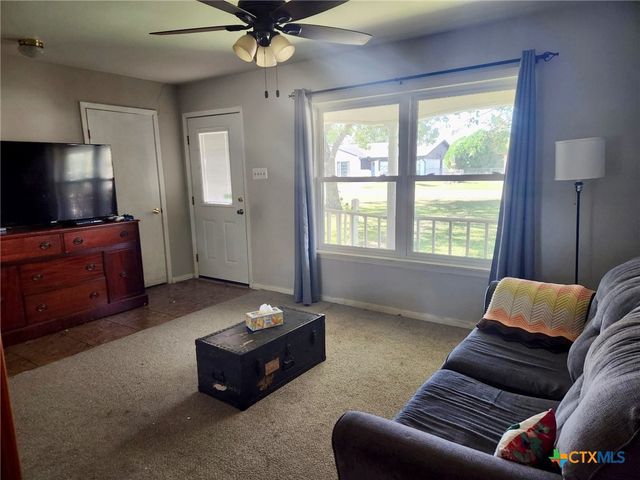 306 Dover Street, Victoria, TX 77905