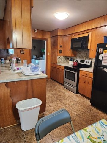 306 Dover Street, Victoria, TX 77905