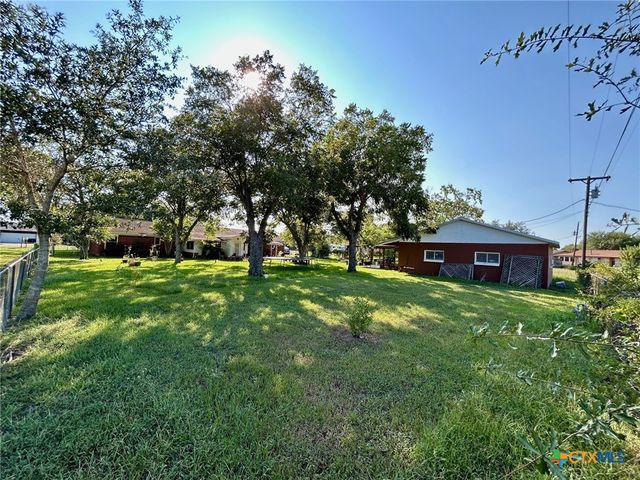 306 Dover Street, Victoria, TX 77905