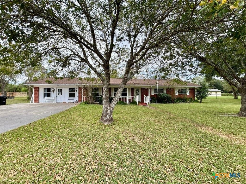 306 Dover Street, Victoria, TX 77905