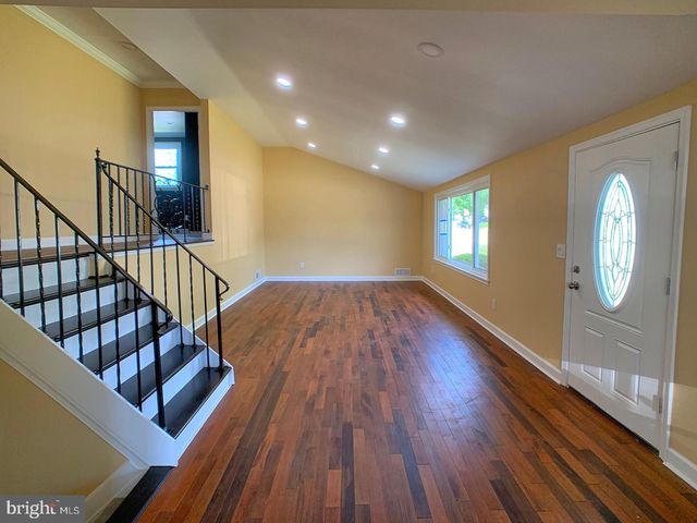 7907 SUBET, Windsor Mill, MD 21244
