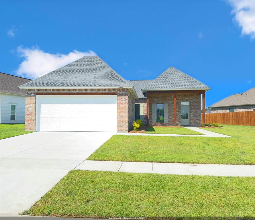 39532 Hernando De Soto Dr, Darrow, LA 70725