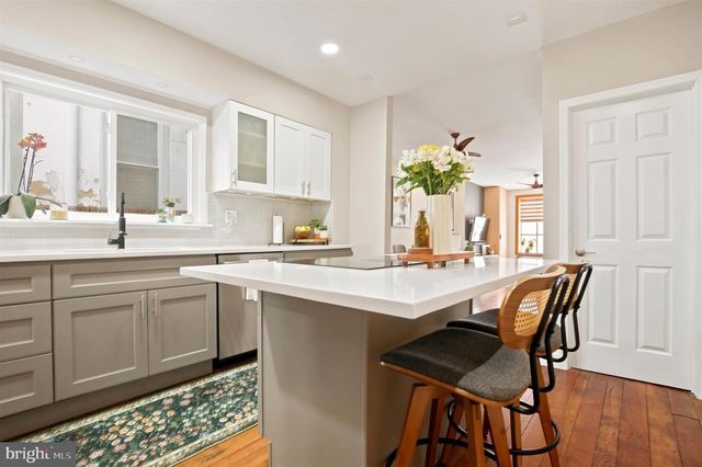118 HERMIT ST, Philadelphia, PA 19127