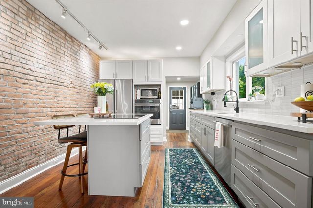 118 HERMIT ST, Philadelphia, PA 19127