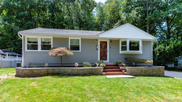 5 Nelson Place, Nanuet, NY 10954
