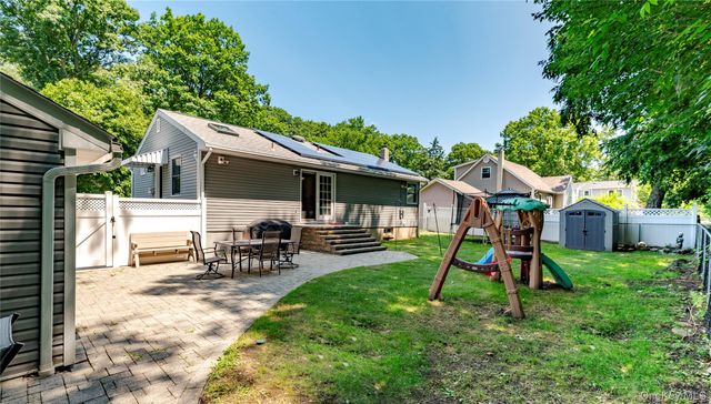 5 Nelson Place, Nanuet, NY 10954