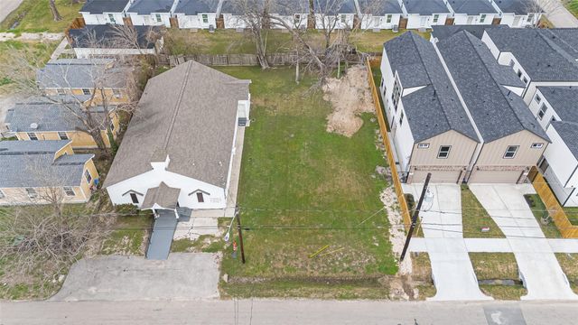 0 Nichols, Houston, TX 77020