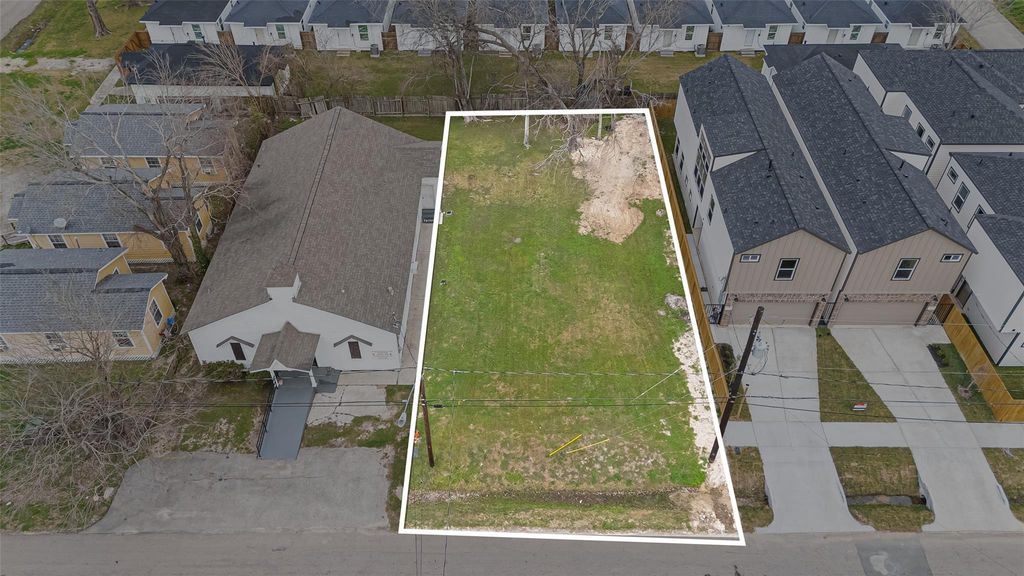 0 Nichols, Houston, TX 77020