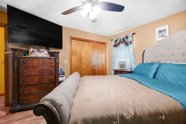 76 Price Place, Fall River, MA 02724