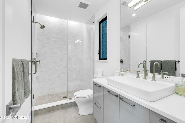 200 Ocean Avenue N 5, Long Branch, NJ 07740
