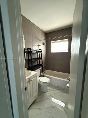 1611 West Ave 12, Miami Beach, FL 33139