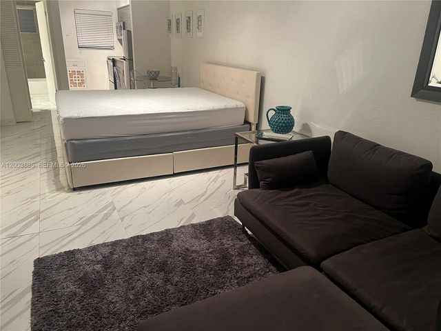 1611 West Ave 12, Miami Beach, FL 33139