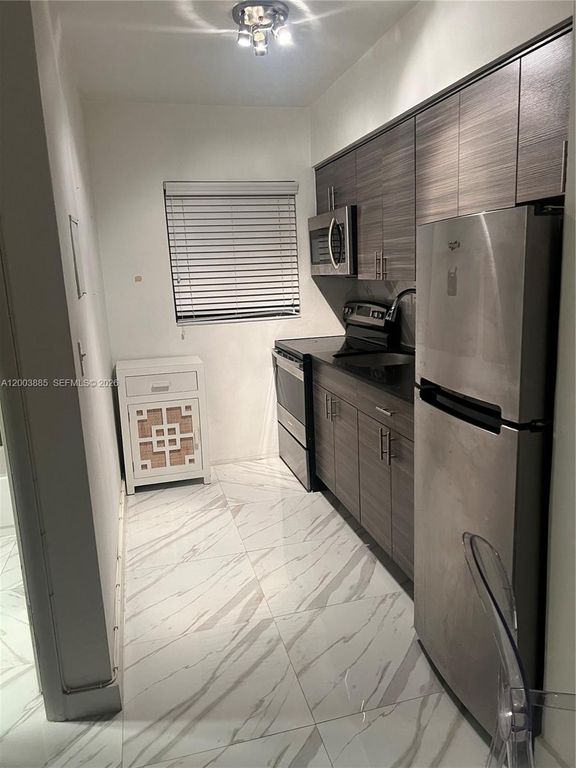 1611 West Ave 12, Miami Beach, FL 33139