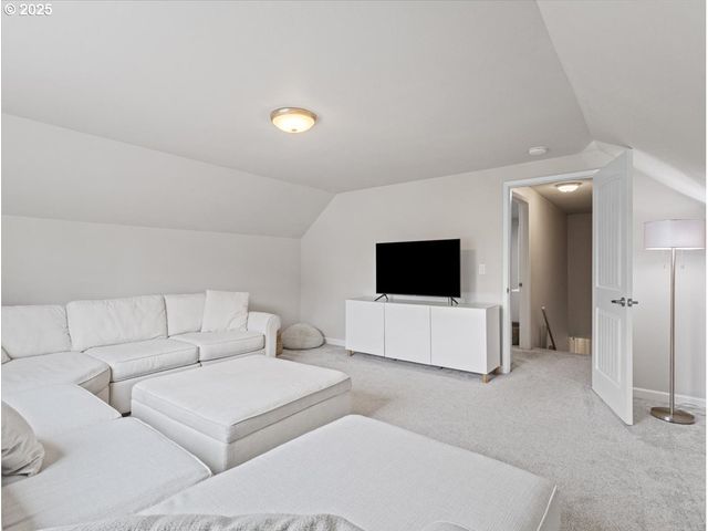 765 Sw 136TH Ave, Beaverton, OR 97005