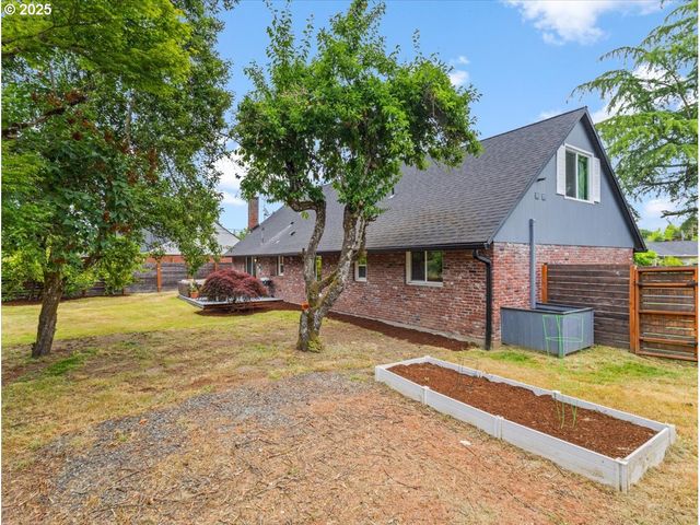 765 Sw 136TH Ave, Beaverton, OR 97005