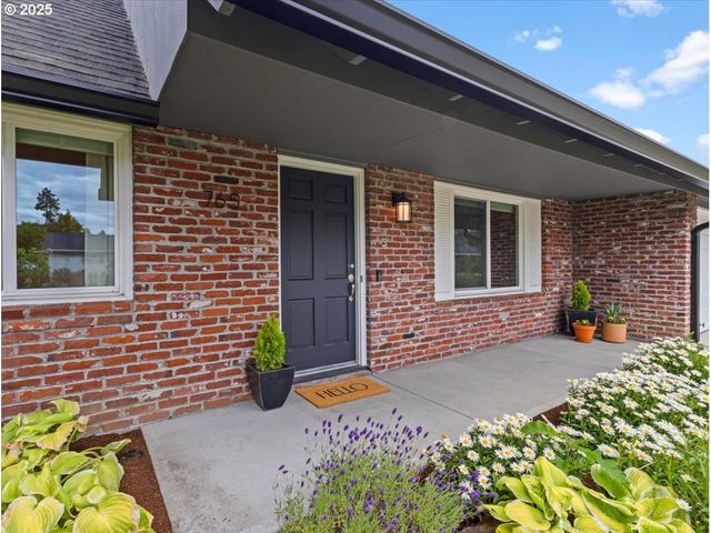 765 Sw 136TH Ave, Beaverton, OR 97005