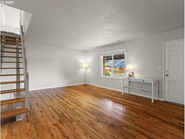 765 Sw 136TH Ave, Beaverton, OR 97005