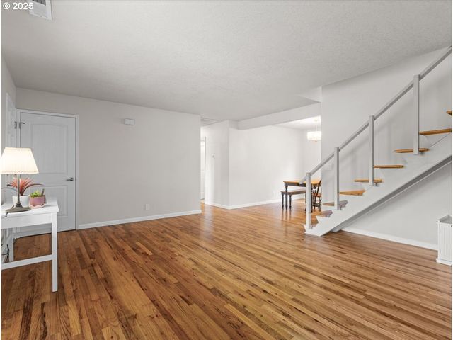 765 Sw 136TH Ave, Beaverton, OR 97005