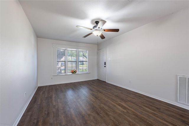 502 Bellmar Lane, Friendswood, TX 77546