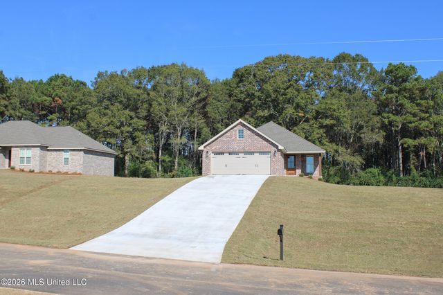 80 Meadow Breeze Road, Sumrall, MS 39482