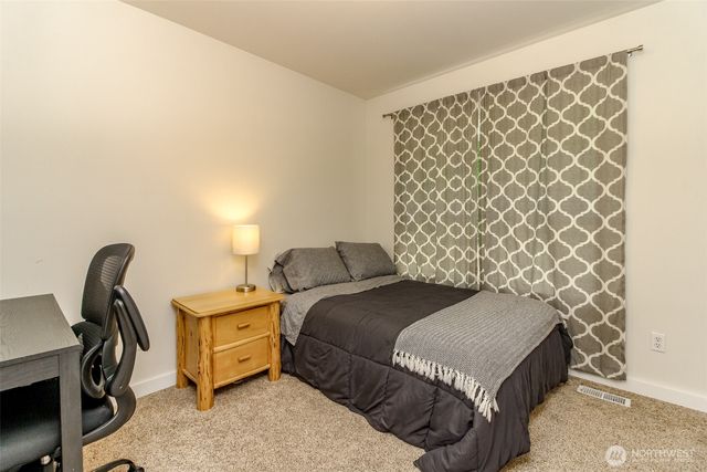 17942 Clear Lake Boulevard SE, Yelm, WA 98597