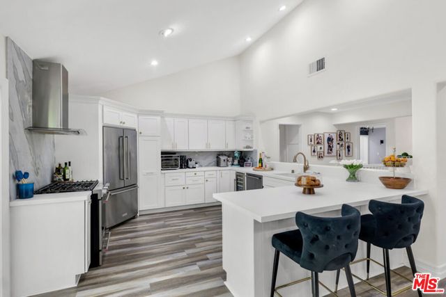 24550 Gardenstone Lane, Los Angeles, CA 91307