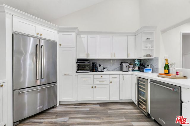 24550 Gardenstone Lane, Los Angeles, CA 91307